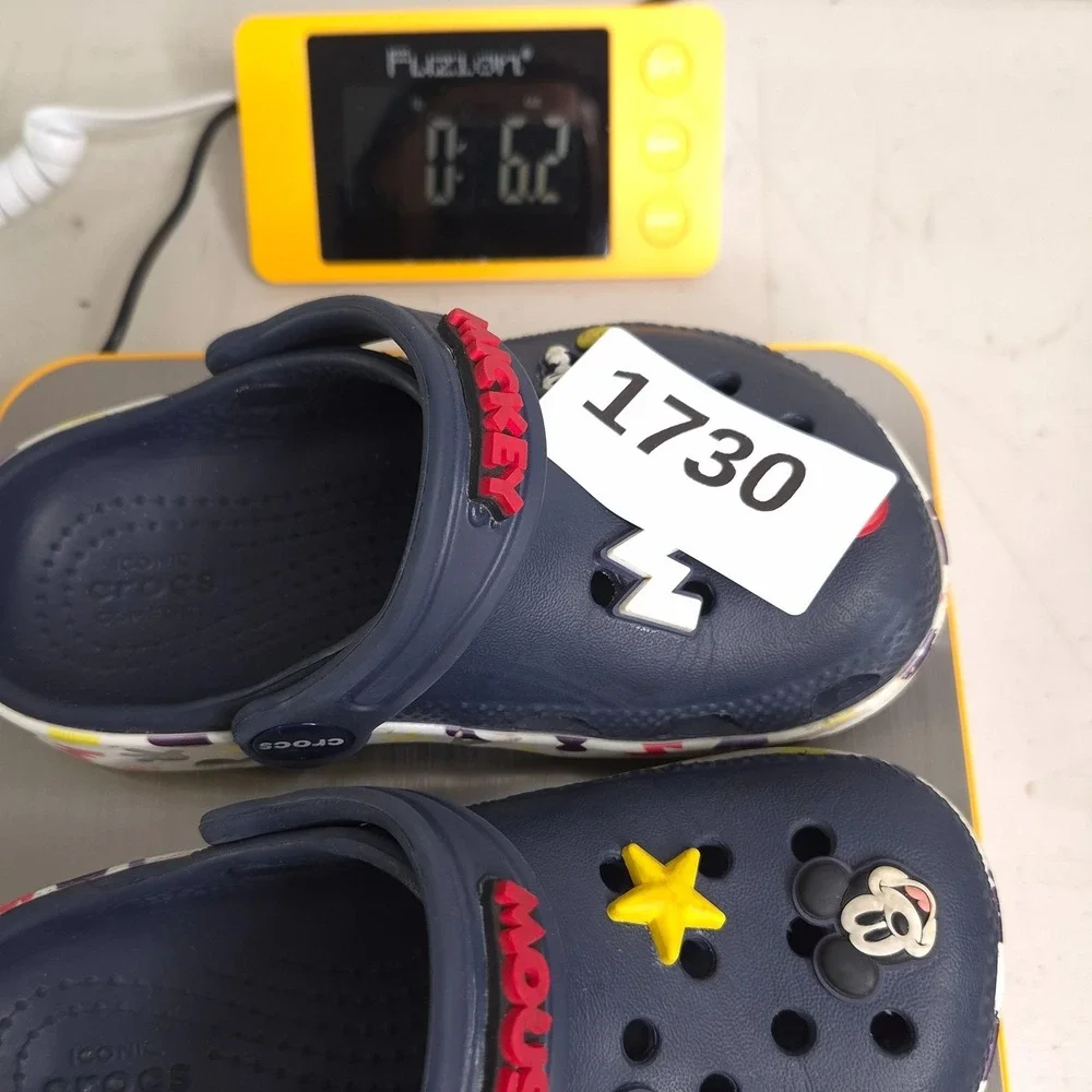 Crocs Disney Mickey Mouse Clog Kids Toddler Size 9 Classic Beach Walk Park